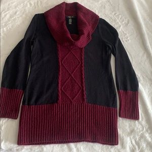 Women’s long sweater size small